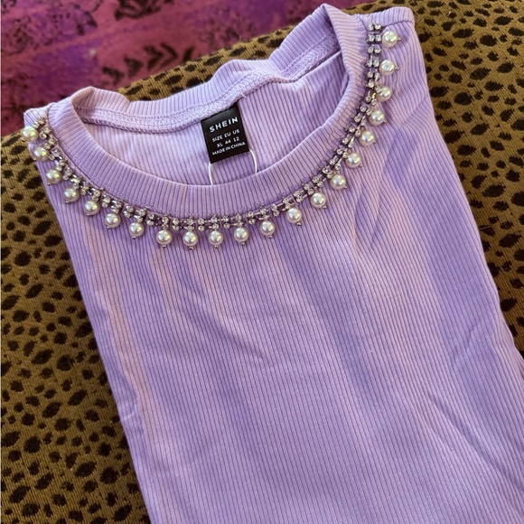 Lavender Ribbed Top with Pearl Details - Picture 2 of 3